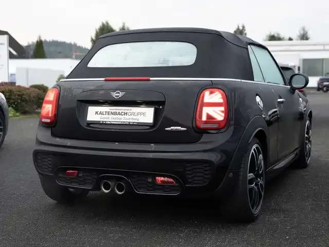 MINI John Cooper Works Cabrio