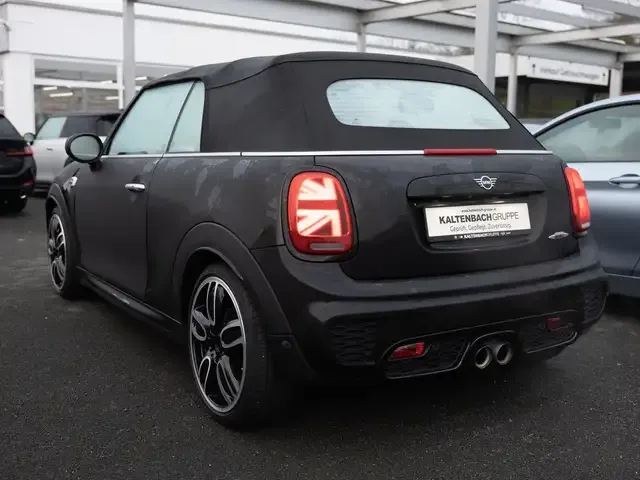 MINI John Cooper Works Cabrio