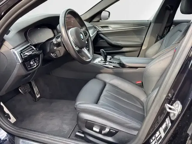 BMW 530