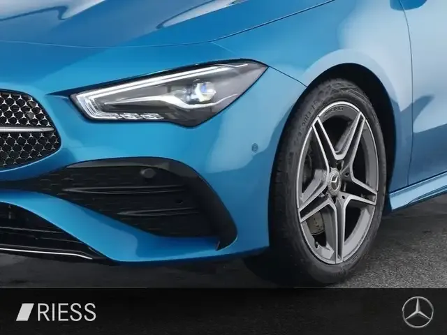 Mercedes-Benz CLA 200