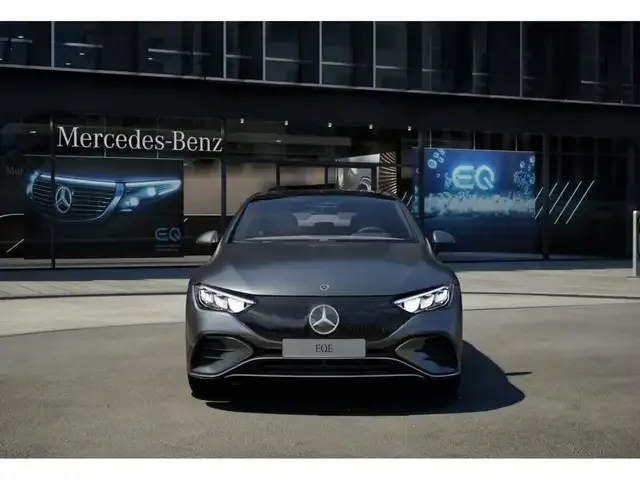 Mercedes-Benz EQE 350