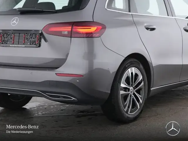 Mercedes-Benz B 200