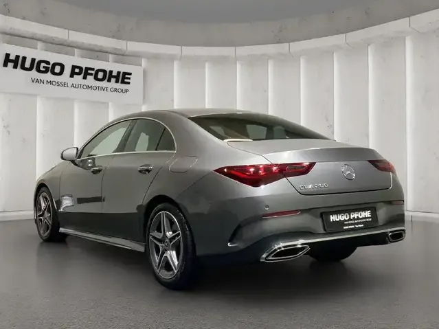 Mercedes-Benz CLA 200