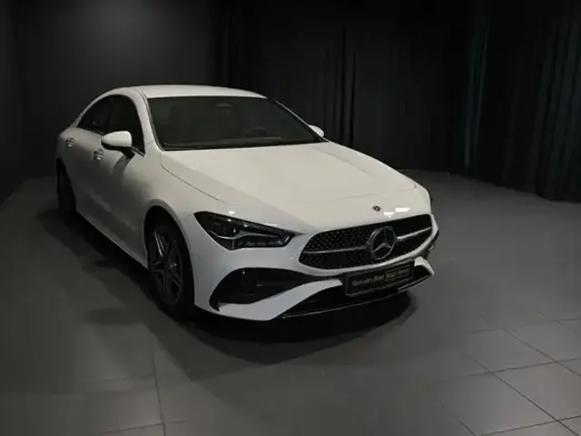 Mercedes-Benz CLA 200
