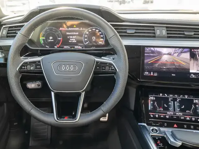 Audi Q8 e-tron
