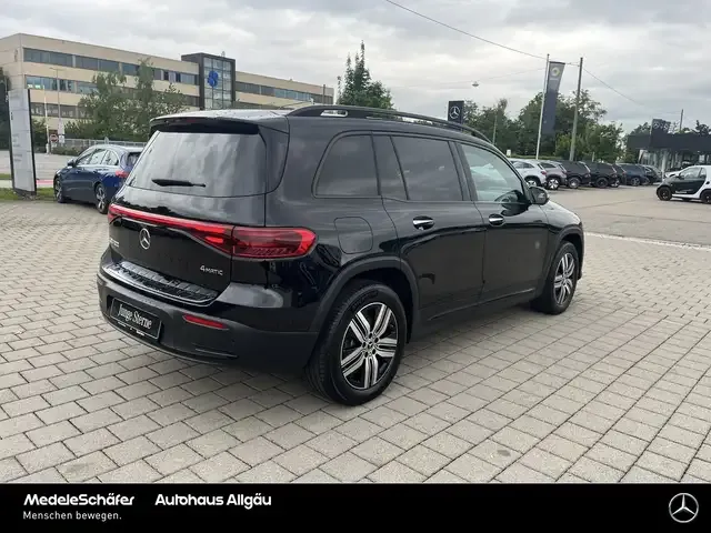 Mercedes-Benz EQB 300