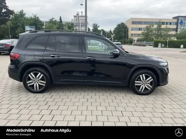 Mercedes-Benz EQB 300