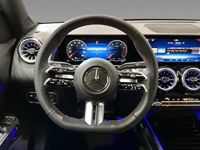 Mercedes-Benz GLB 200