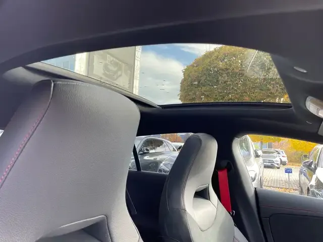 Mercedes-Benz Sonstiges