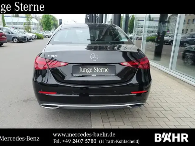 Mercedes-Benz C 180