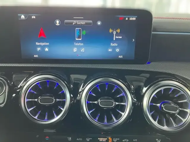 Mercedes-Benz CLA 180