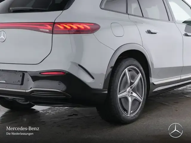 Mercedes-Benz EQS SUV