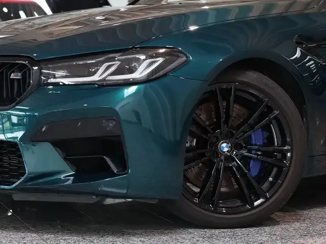 BMW M5