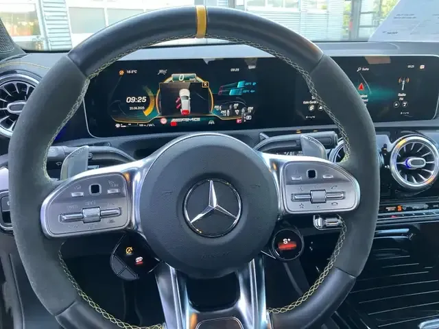 Mercedes-Benz CLA 45 AMG