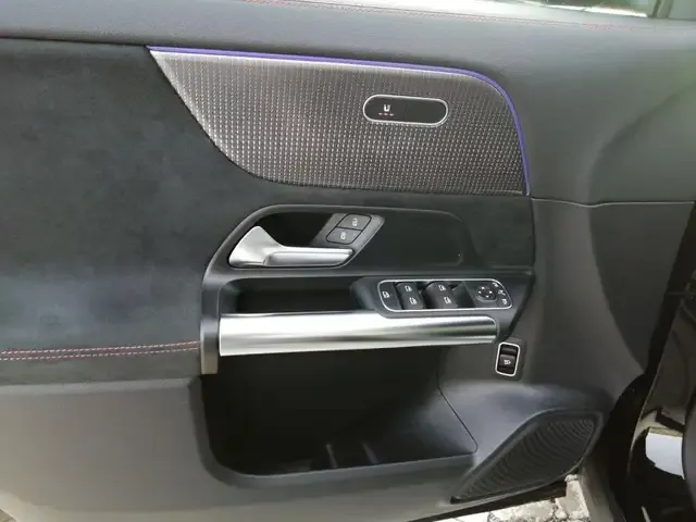 Mercedes-Benz EQA 250