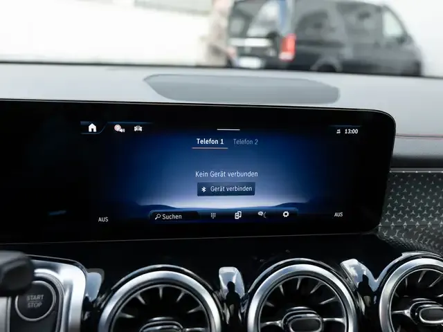 Mercedes-Benz EQB 300