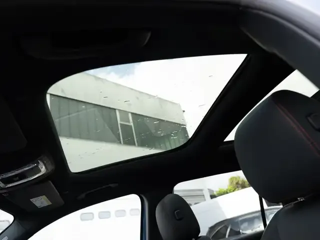 Mercedes-Benz EQB 300