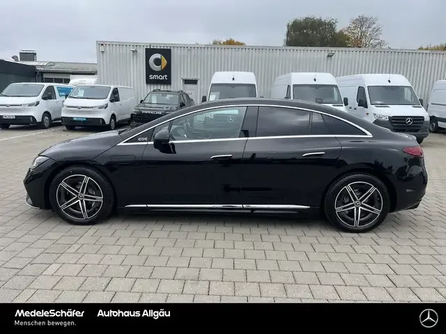 Mercedes-Benz EQE 300