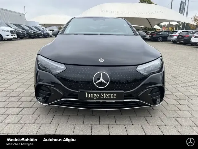 Mercedes-Benz EQE 300