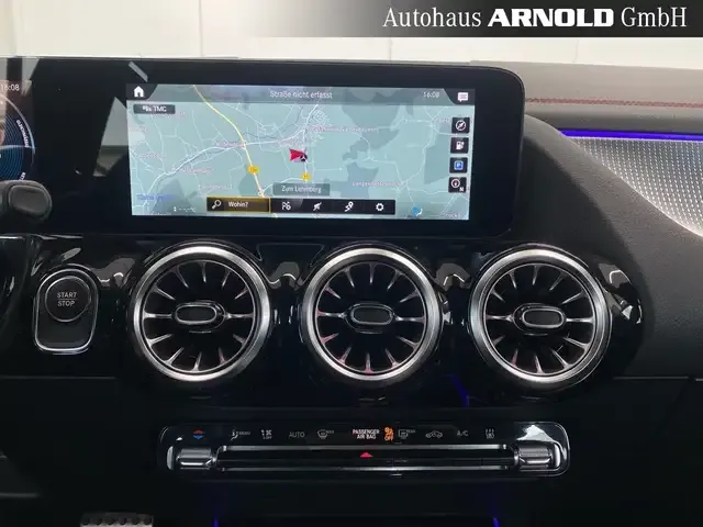 Mercedes-Benz EQA 300