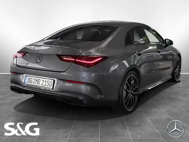 Mercedes-Benz CLA 200