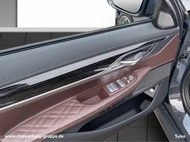 BMW 730