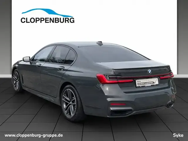 BMW 730
