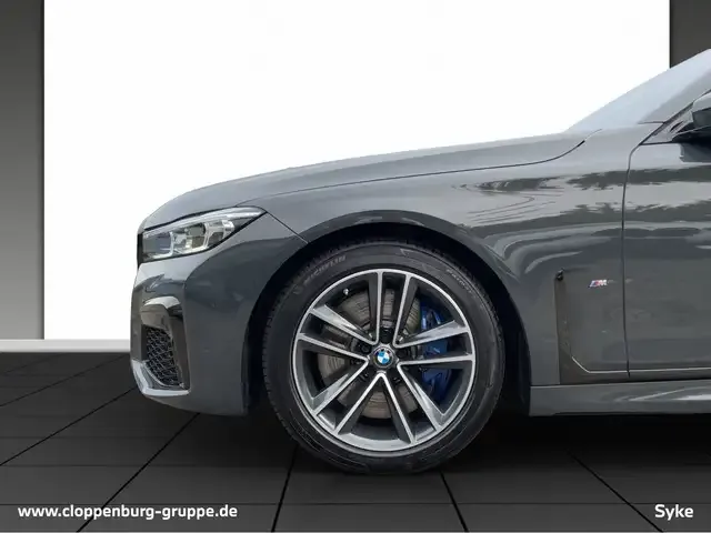 BMW 730