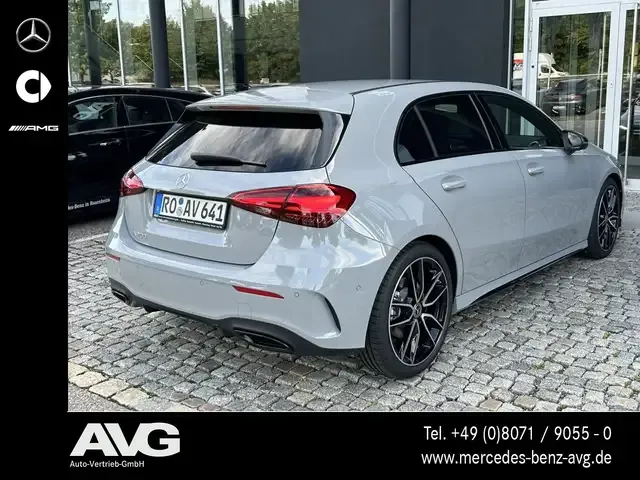 Mercedes-Benz A 200