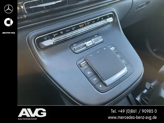 Mercedes-Benz EQV 300