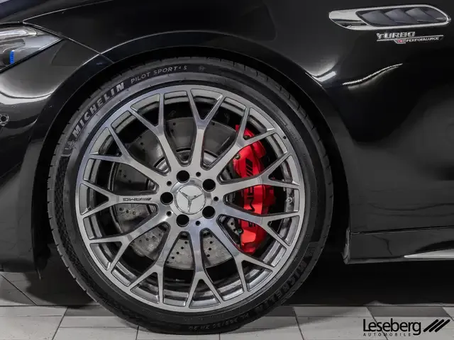 Mercedes-Benz C 63 AMG