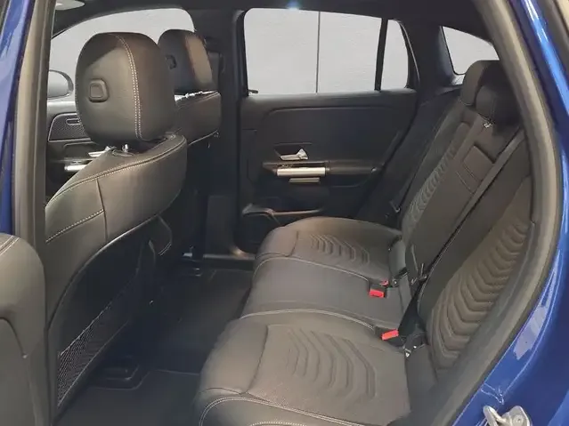 Mercedes-Benz EQA 300