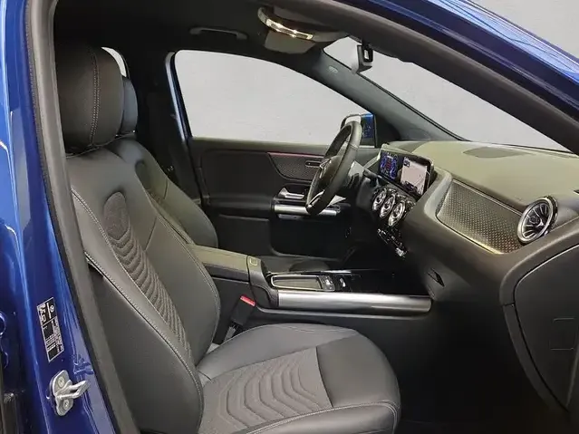 Mercedes-Benz EQA 300