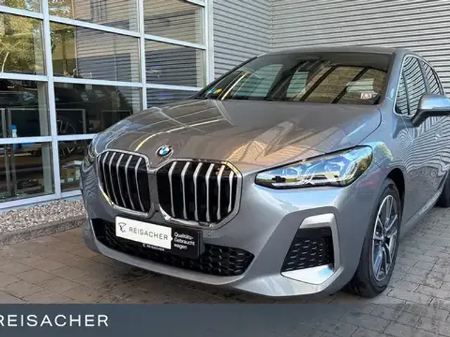 BMW 220