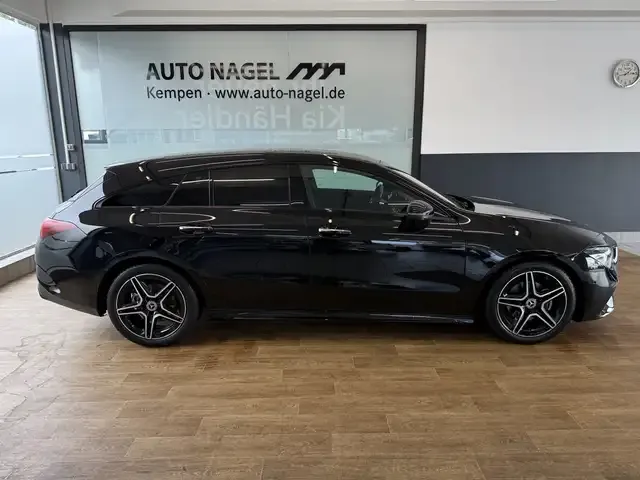 Mercedes-Benz CLA 180