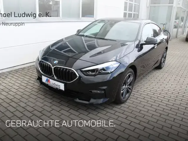 BMW 218