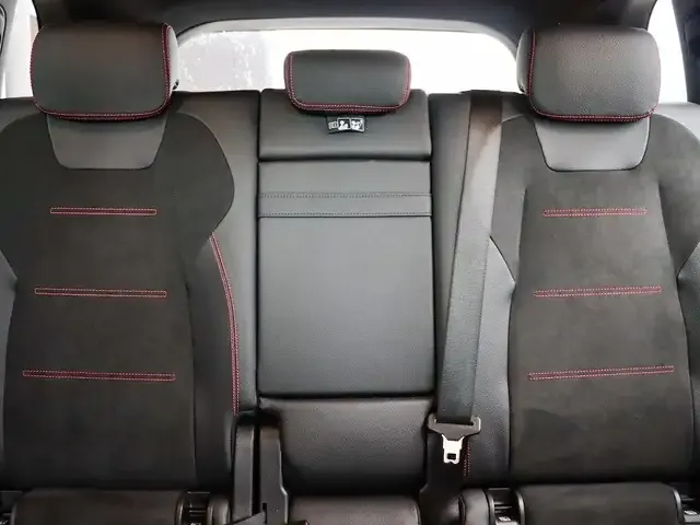 Mercedes-Benz GLB 220