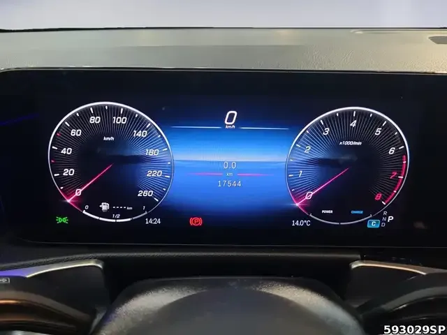 Mercedes-Benz GLB 200