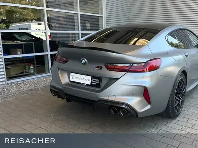 BMW M8