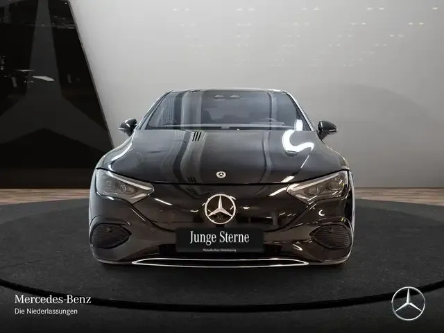 Mercedes-Benz EQE 350