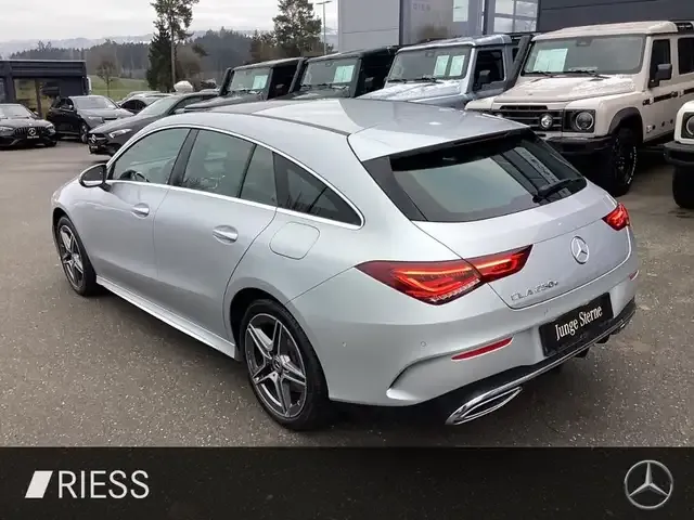 Mercedes-Benz CLA 250