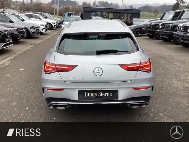 Mercedes-Benz CLA 250