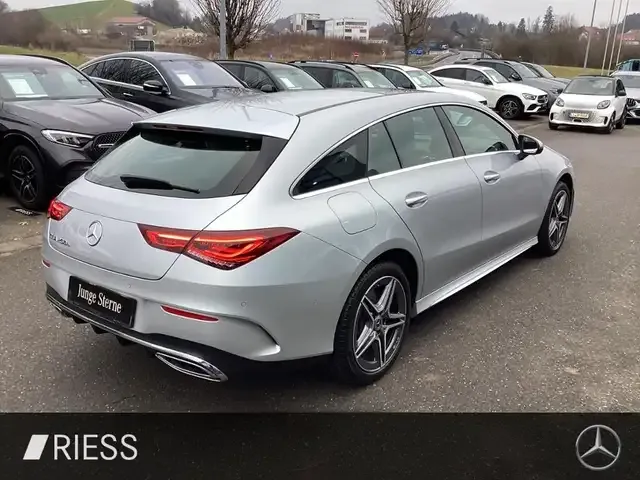 Mercedes-Benz CLA 250