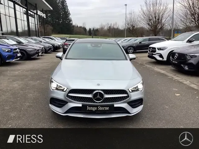 Mercedes-Benz CLA 250