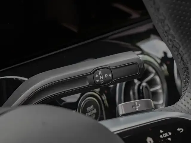 Mercedes-Benz GLA 220