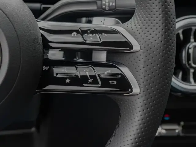 Mercedes-Benz GLA 220