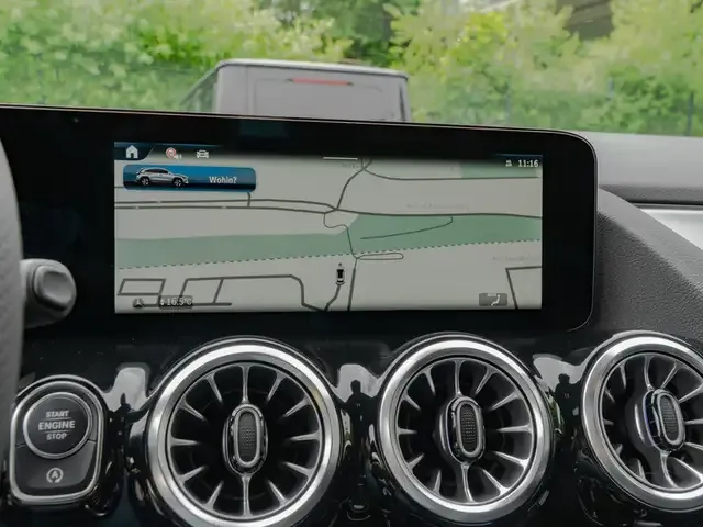 Mercedes-Benz GLA 220