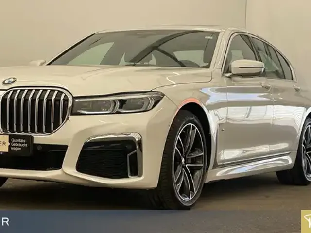 BMW 740