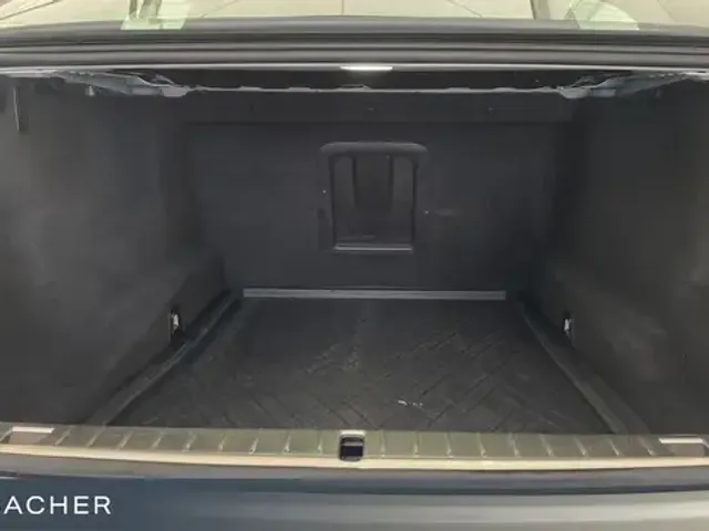 BMW 740
