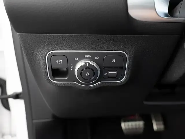 Mercedes-Benz EQB 300